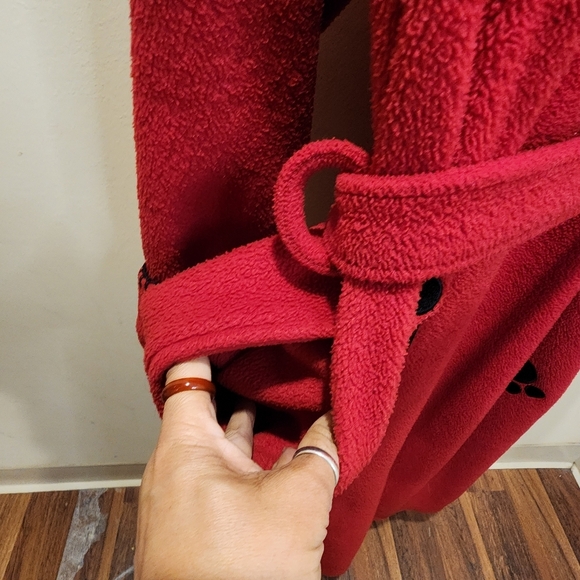 Delicates Red Long Cozy  Robe with Embroidered Dog theme - Picture 11 of 15